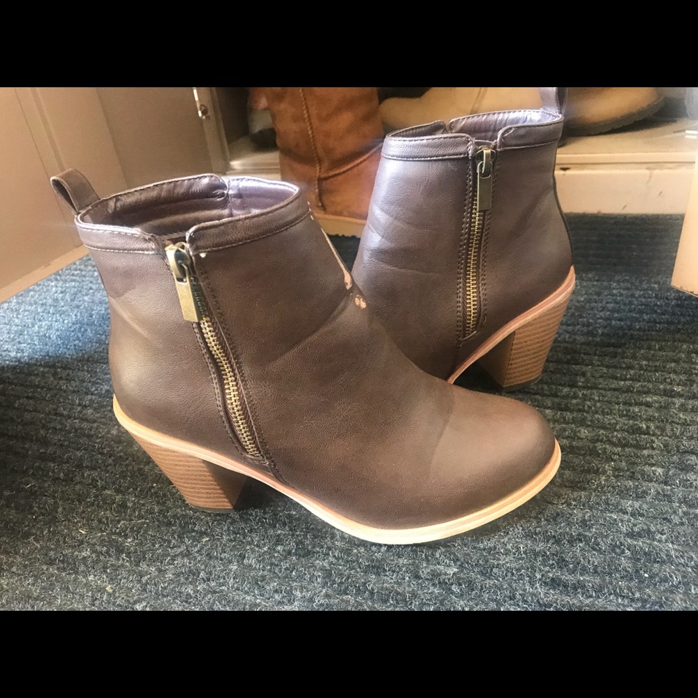 Booties!!!! - Picture 3 of 5